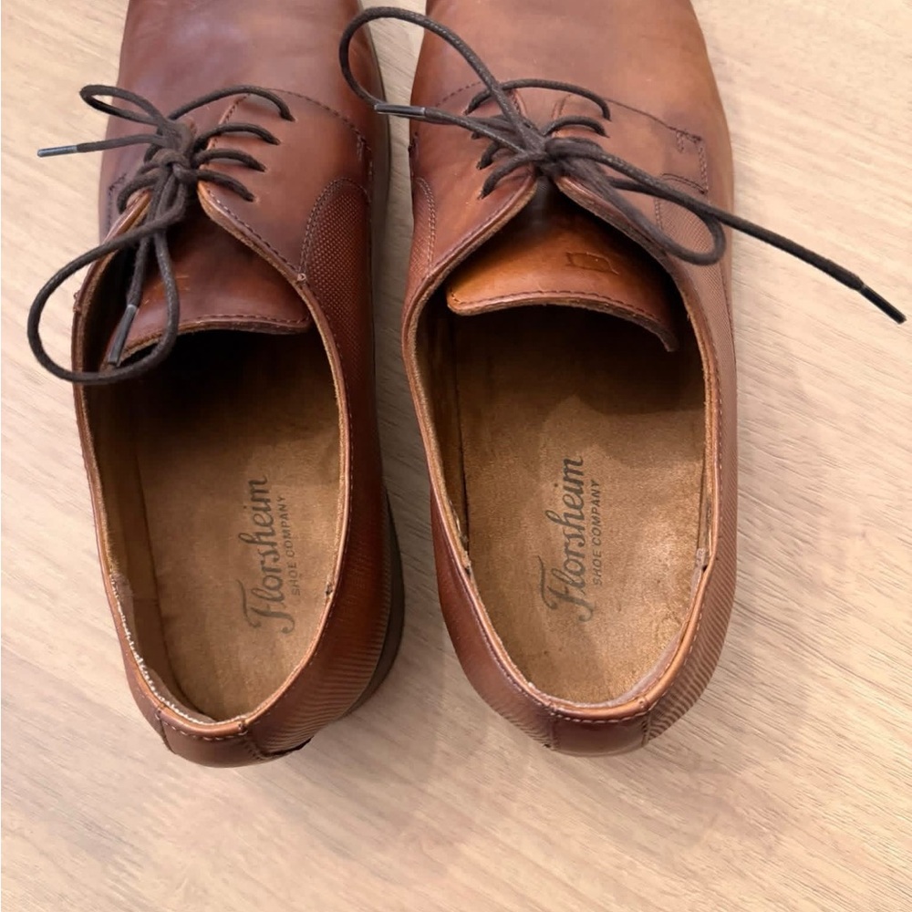Florsheim Men’s Tan Brown Leather Lace-Up Oxfords